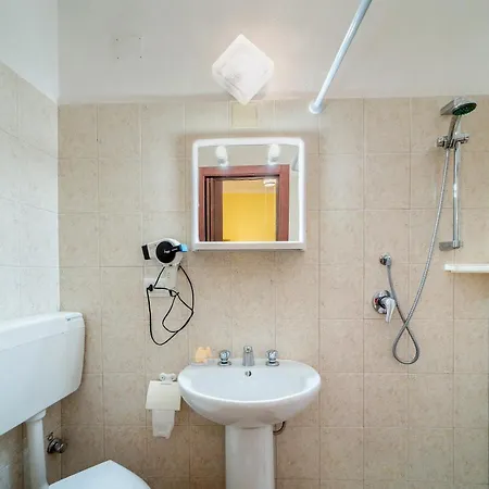 Apartment Rosa Lentorada